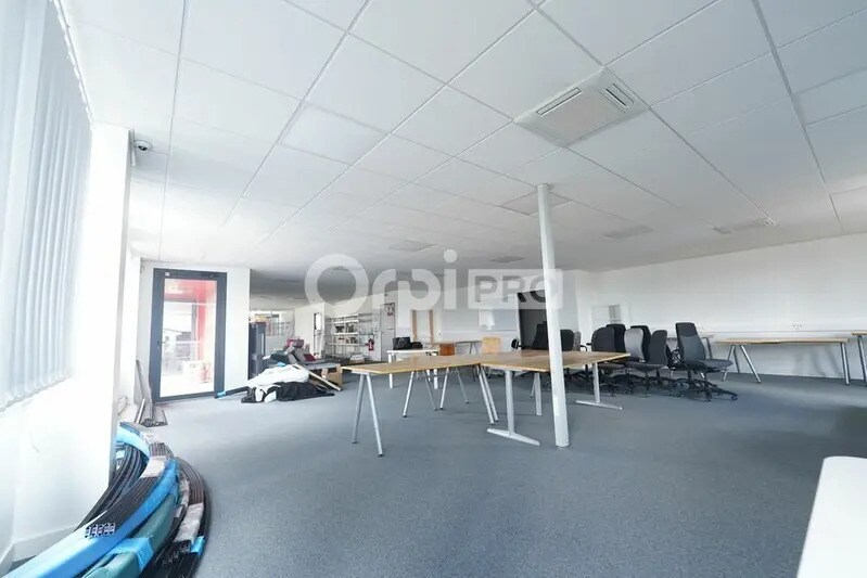 350 Route Du Tilleul, Cailloux-sur-Fontaines for sale - Interior Photo - Image 1 of 9