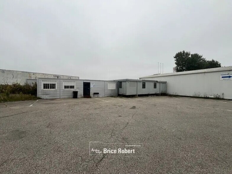 Office in Saint-Priest for lease - Building Photo - Image 3 of 5