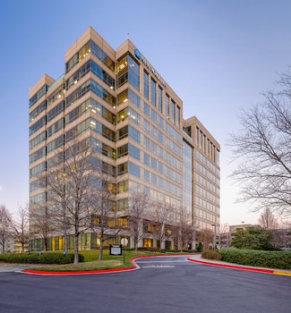 Plus de détails pour 5909 Peachtree Dunwoody Rd NE, Atlanta, GA - Coworking à louer
