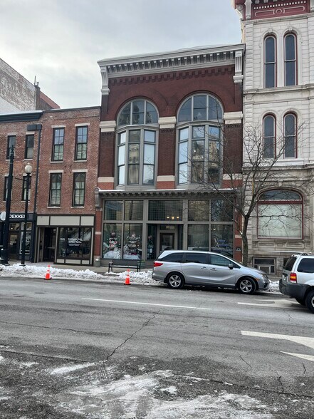 309 Columbia St, Lafayette, IN à louer - Photo du bâtiment - Image 3 de 5