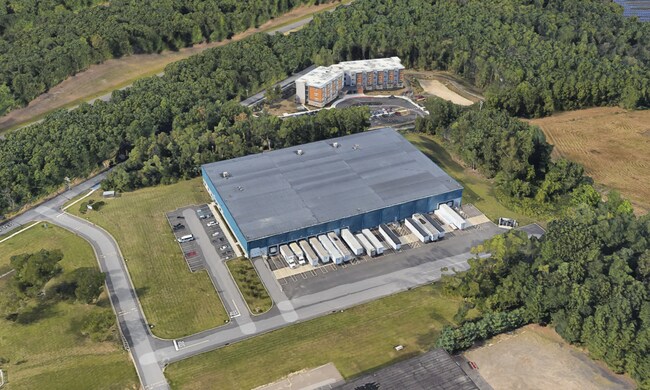 Plus de détails pour 301 Essex Rd, Tinton Falls, NJ - Industriel à louer