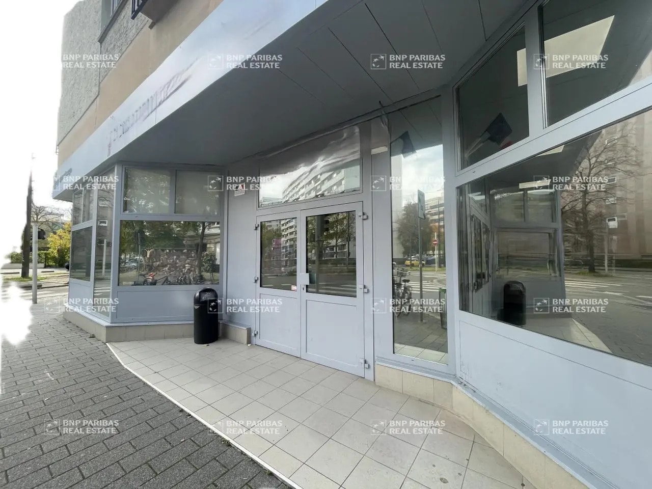 Office in Strasbourg for lease Primary Photo- Image 1 of 18