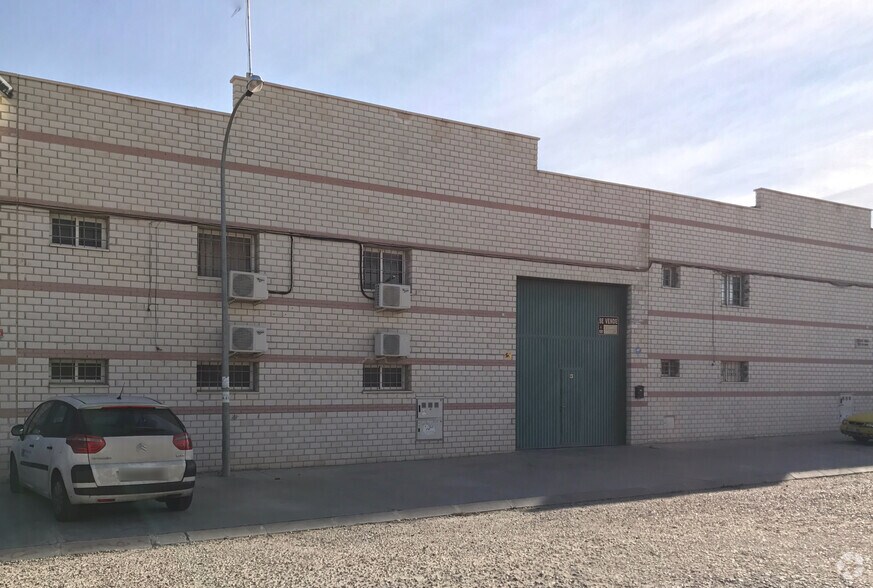 Calle Seoane, 14, Yeles, Toledo à vendre - Photo du bâtiment - Image 3 de 3
