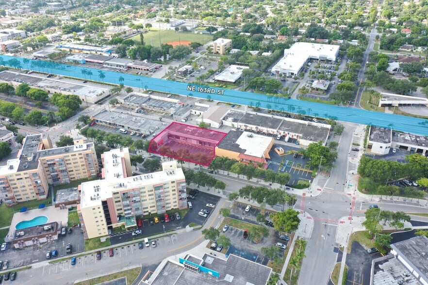 1636-1650 NE 164th St, North Miami Beach, FL à louer - Photo principale - Image 1 de 18