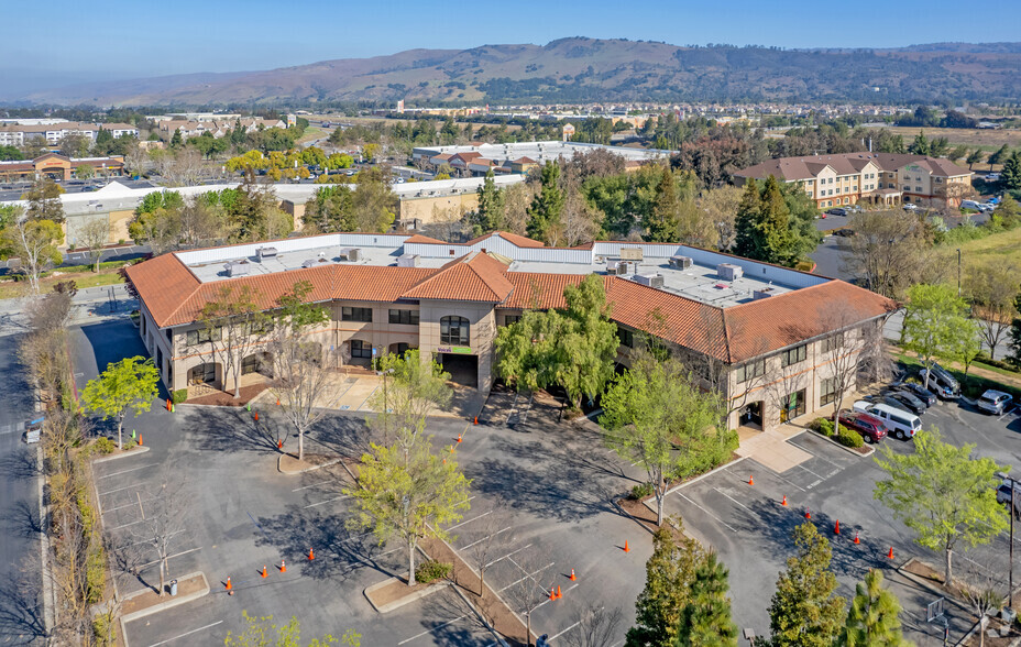 610 Jarvis Dr, Morgan Hill, CA for lease - Building Photo - Image 1 of 11