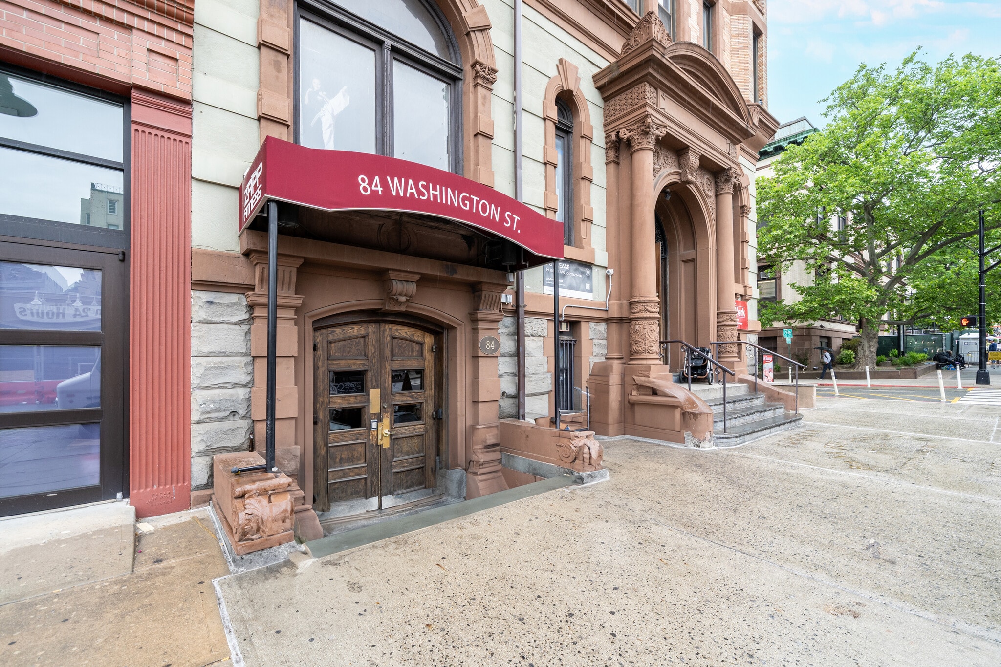 84 Washington St, Hoboken, NJ for lease Primary Photo- Image 1 of 15