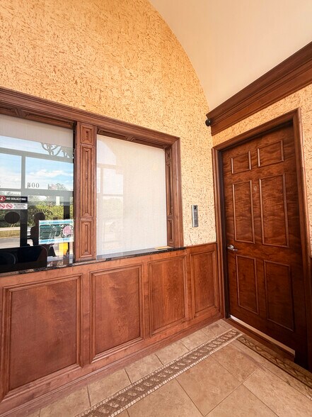 7161 Lee Hwy, Chattanooga, TN à vendre - Photo du bâtiment - Image 3 de 8