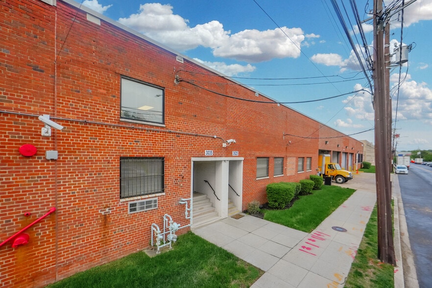 3515-3521 V St NE, Washington, DC for lease - Building Photo - Image 3 of 3