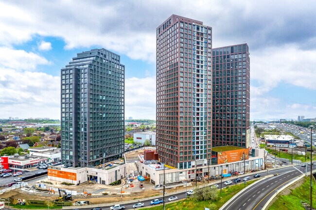 Plus de détails pour 5-31 York Garden Way, Toronto, ON - Commerce de détail à louer