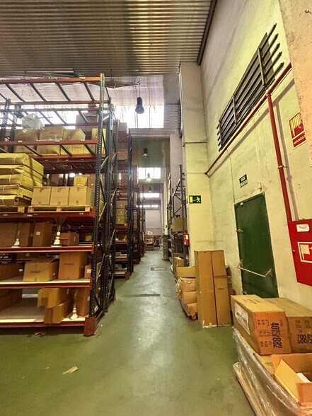 Calle Guadalquivir, 7, Fuenlabrada, Madrid à louer - Photo du bâtiment - Image 2 de 41