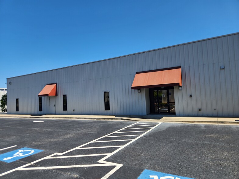 400 Commerce Center Dr, Brunswick, GA for sale - Primary Photo - Image 1 of 10