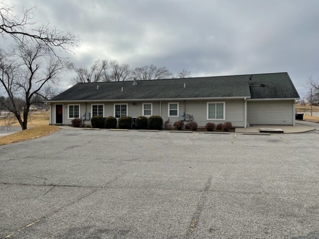 6500 N Belt Hwy, Saint Joseph, MO à vendre - Photo du bâtiment - Image 2 de 3