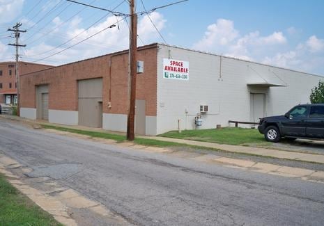 242 Franklin St, Martinsville, VA for lease - Primary Photo - Image 1 of 4