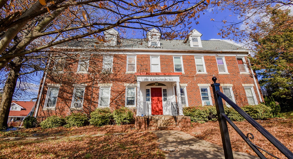 Bladensburg Road Portfolio portfolio of 4 properties for sale on LoopNet.ca Building Photo- Image 1 of 14