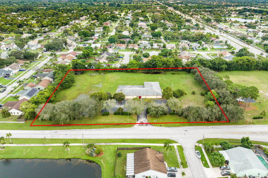 5700 Bentbrook Blvd, Lake Worth, FL à vendre - Photo principale - Image 1 de 1