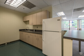 10 Speen St, Framingham, MA for lease Interior Photo- Image 1 of 8