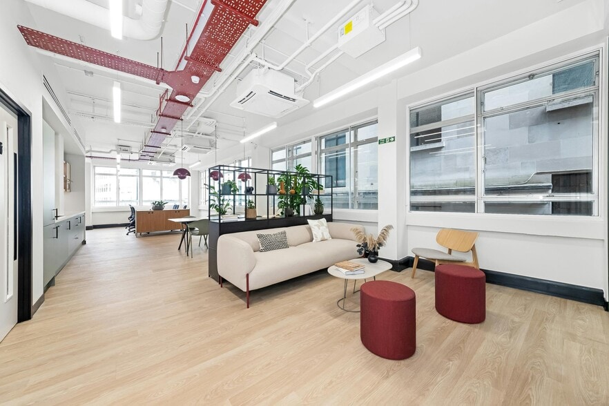 2 Swallow Pl, London for lease - Building Photo - Image 1 of 16