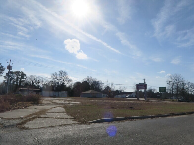 00 Lamar Highway, Darlington, SC à vendre - Photo du bâtiment - Image 2 de 12