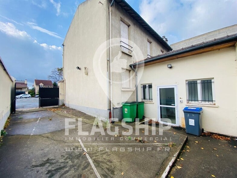 Flex in Les Pavillons-sous-Bois for lease - Building Photo - Image 2 of 10