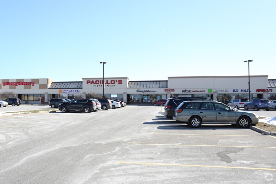 300 Hylan Dr, Rochester, NY à louer - Photo principale - Image 1 de 8