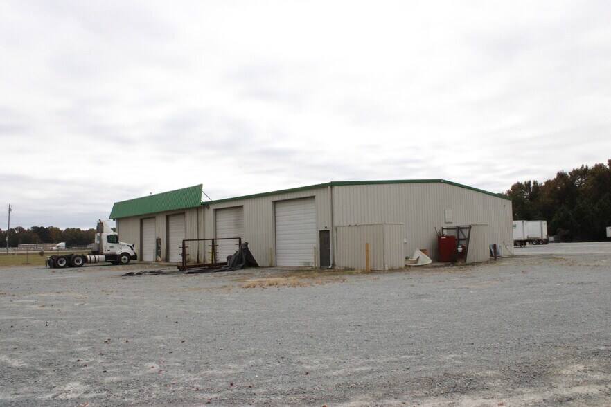 1693 Sadler Rd, Dunn, NC à vendre - Photo du bâtiment - Image 3 de 3