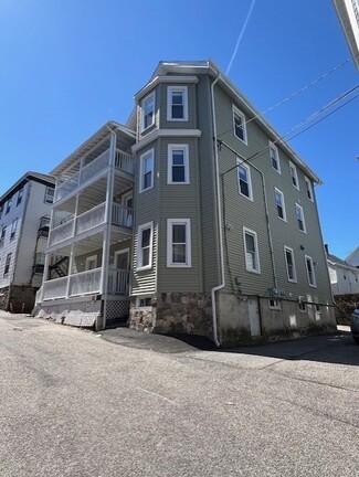 Plus de détails pour 8 White Ave, Chestnut Hill, MA - Multi-résidentiel à vendre