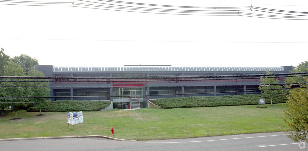 200 Centennial Ave, Piscataway, NJ à louer - Photo du bâtiment - Image 2 de 15