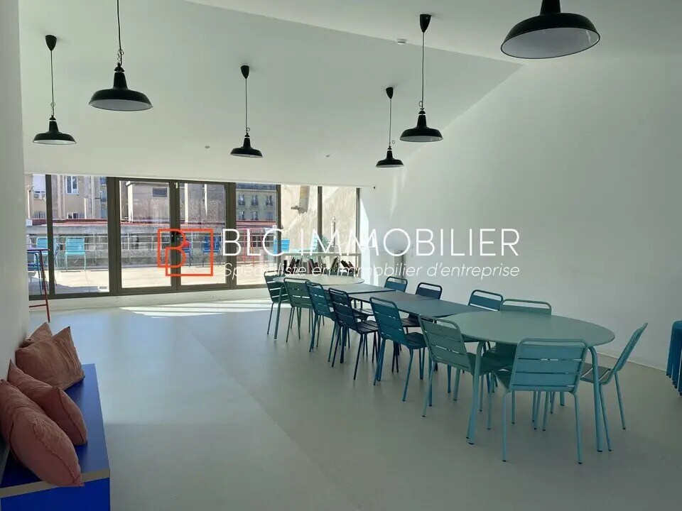 Office in Marseille for lease Interior Photo- Image 1 of 13
