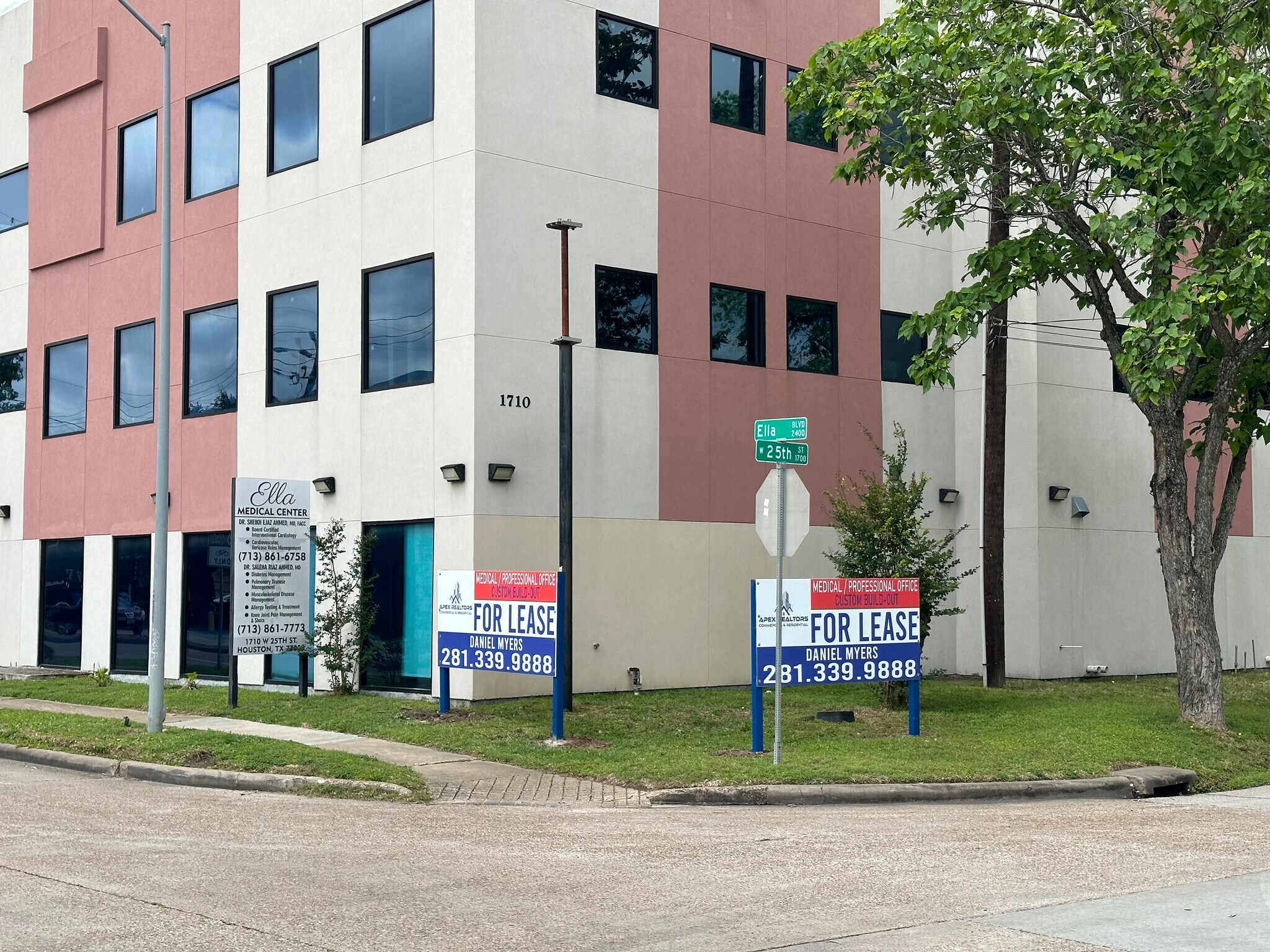 1710 W 25th St, Houston, TX à louer Photo du bâtiment- Image 1 de 38