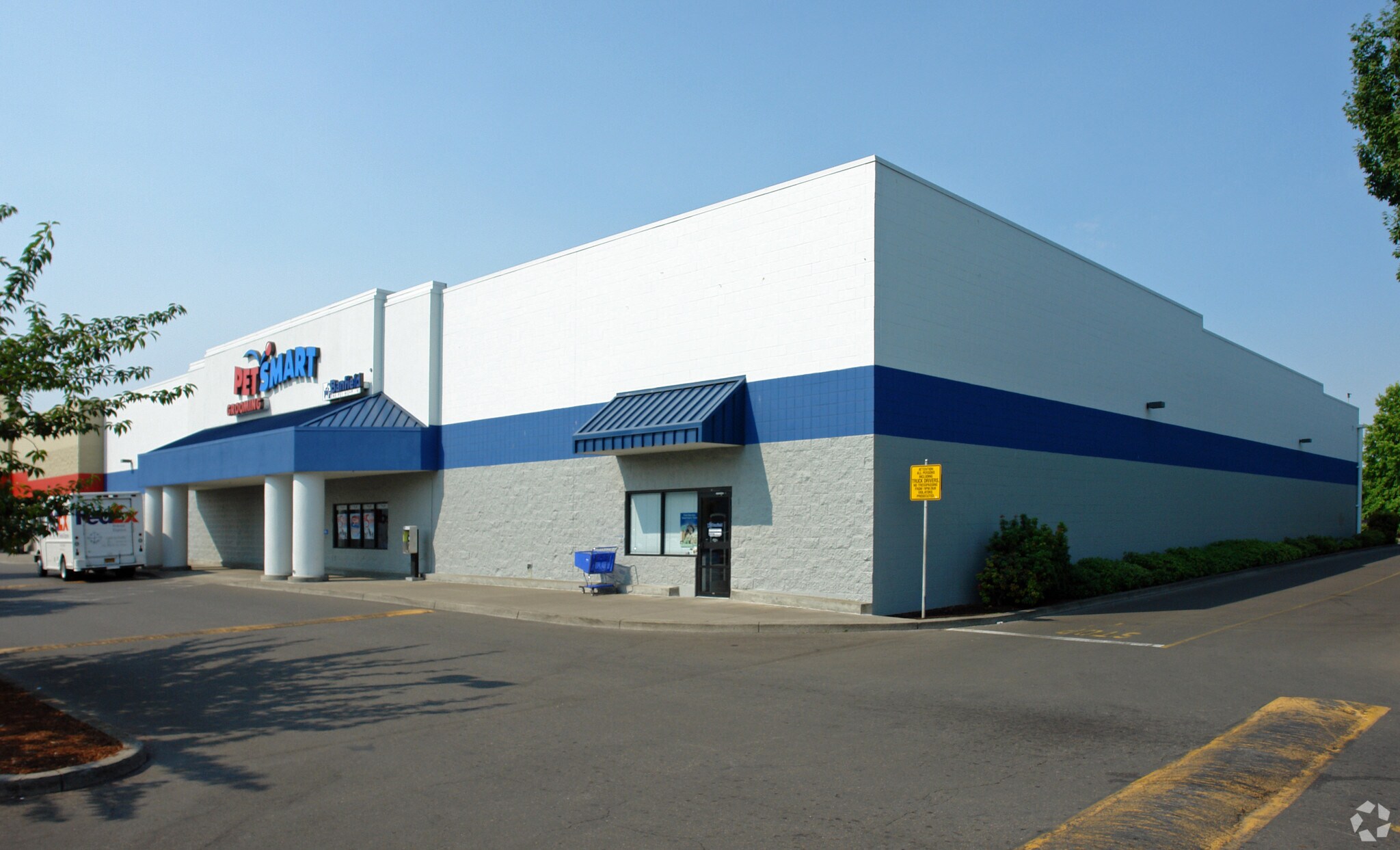 2925 Lancaster Dr NE, Salem, OR à vendre Photo du bâtiment- Image 1 de 6