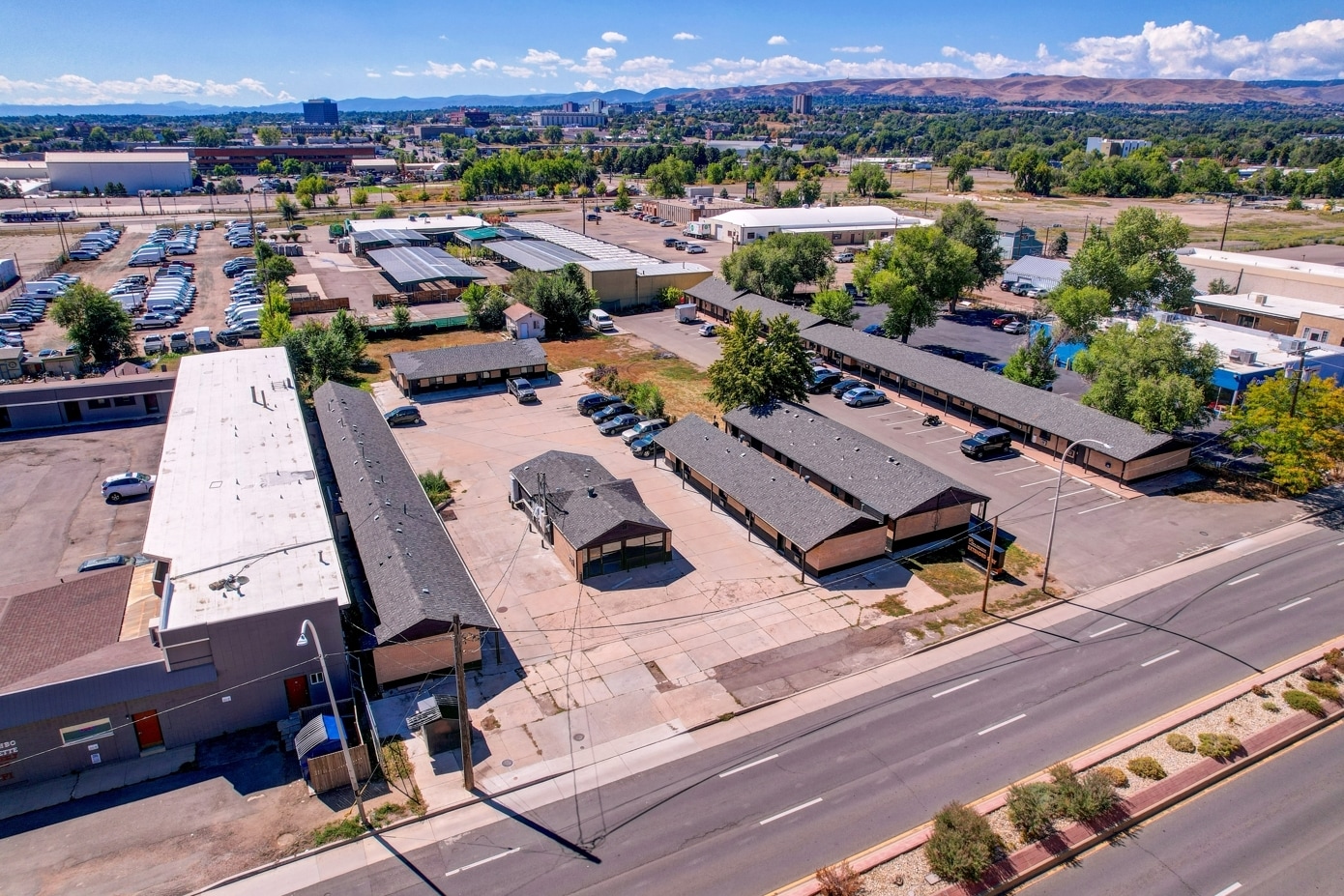 11090 W Colfax Ave, Lakewood, CO for sale Primary Photo- Image 1 of 19