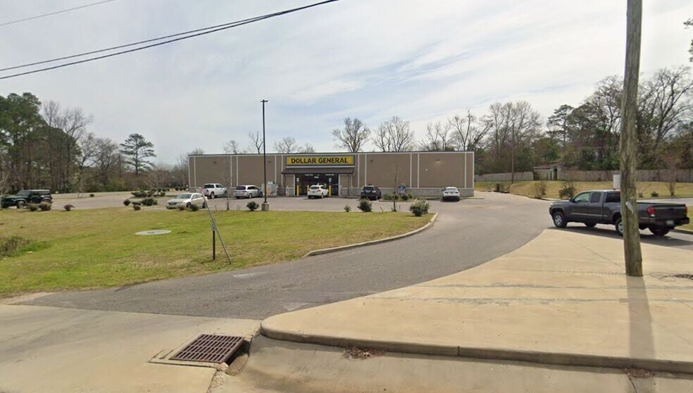 3900 Lower Wetumpka Rd, Montgomery, AL à louer - Photo du bâtiment - Image 2 de 2