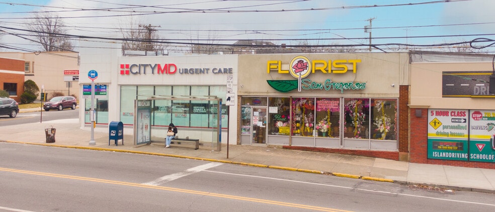 816 Forest Ave, Staten Island, NY for lease - Building Photo - Image 2 of 8