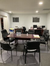 100-110 Park Ave, Manalapan, NJ for lease Interior Photo- Image 2 of 5