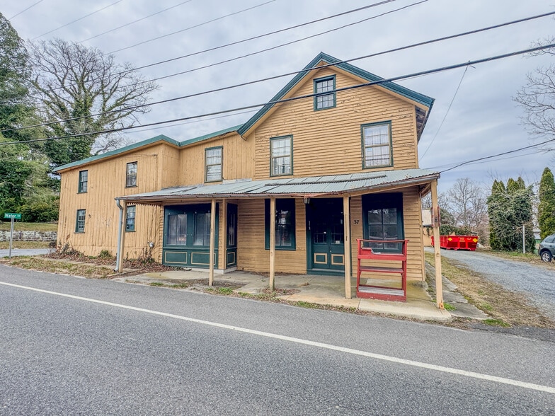 37 N Greenwich St, Alloway, NJ for sale - Building Photo - Image 1 of 19