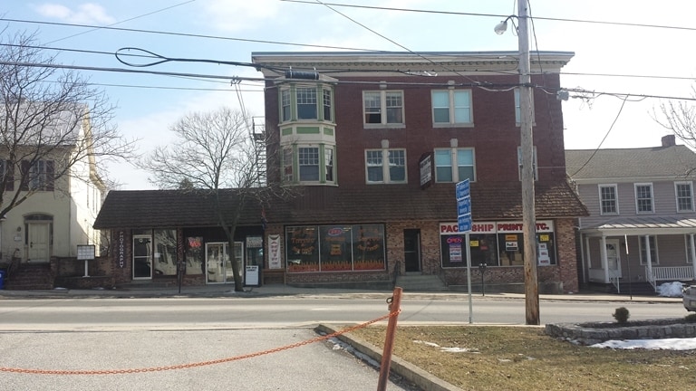 204-212 E King St, Shippensburg, PA for lease - Building Photo - Image 2 of 16