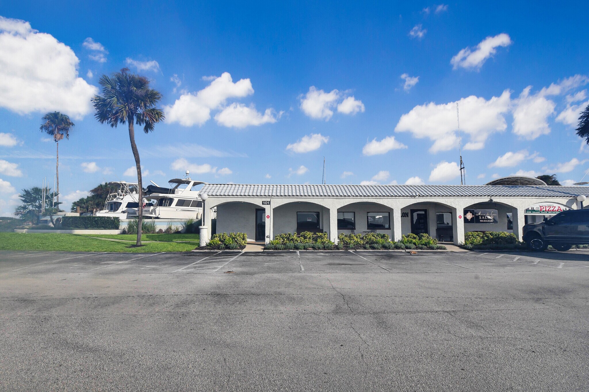 101-121 Yacht Club Dr, Saint Augustine, FL à louer Photo du bâtiment- Image 1 de 13