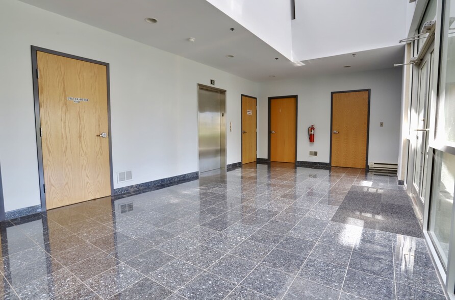 99 Mount Bethel Rd, Warren, NJ for lease - Lobby - Image 3 of 18