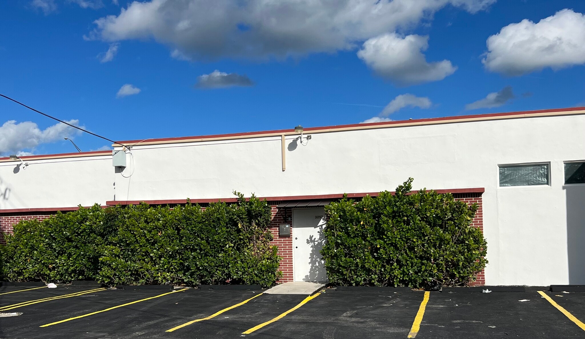 3257 NW 7th Avenue Cir, Miami, FL à louer Photo intérieure- Image 1 de 10