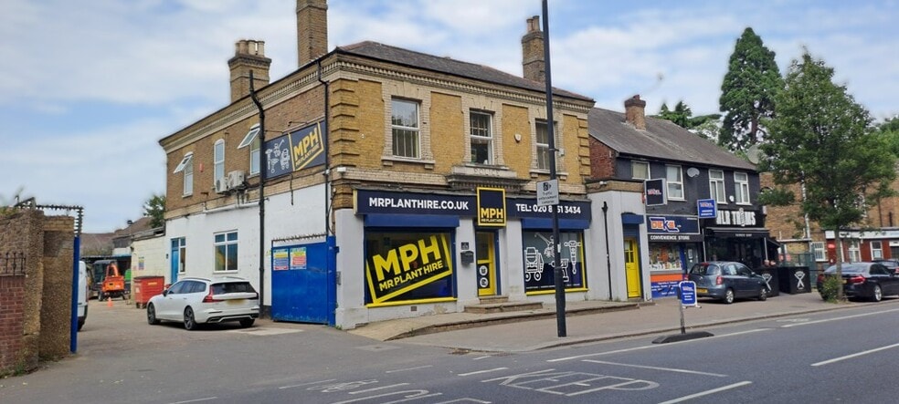 120 Hertford Rd, Enfield for sale - Primary Photo - Image 1 of 3