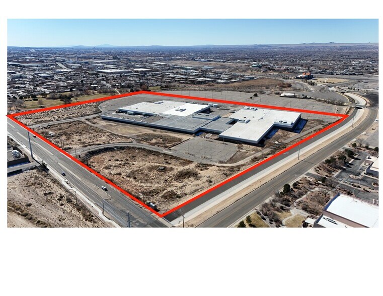 9201-9301 San Mateo Blvd NE, Albuquerque, NM à louer - Photo du bâtiment - Image 3 de 9