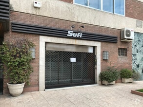 Calle de Federico Salmón, 8, Madrid, Madrid for lease Interior Photo- Image 1 of 7