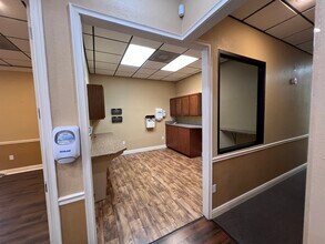 911 US-27 N, Sebring, FL for lease Interior Photo- Image 2 of 2