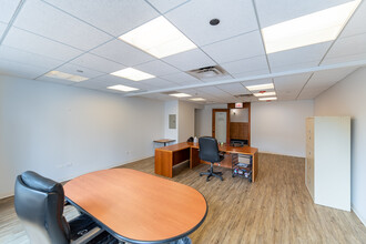 134 N LaSalle St, Chicago, IL for lease Interior Photo- Image 2 of 4