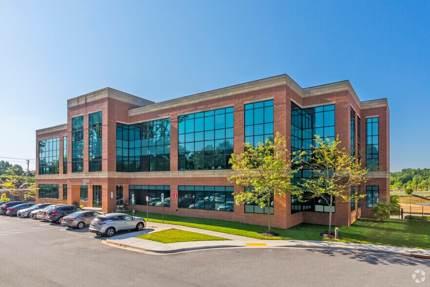 12150 Annapolis Rd, Glenn Dale, MD à vendre - Photo du bâtiment - Image 2 de 8