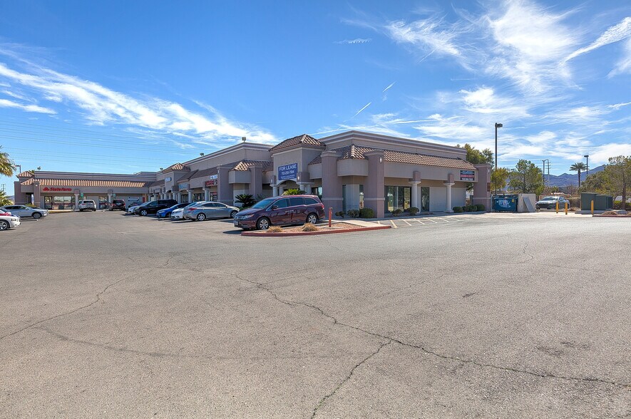 565 Marks St, Henderson, NV for lease - Building Photo - Image 2 of 30