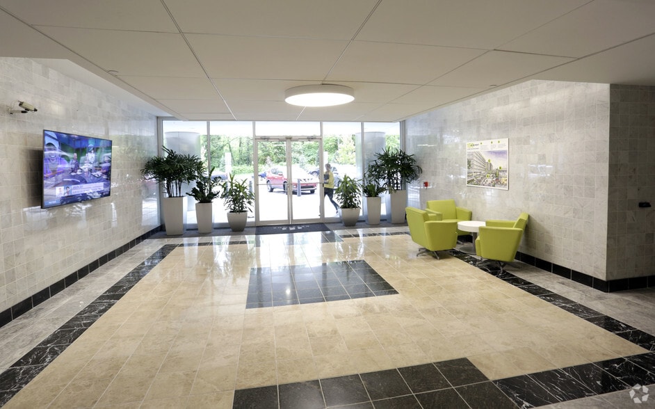 150 Monument Rd, Bala Cynwyd, PA for lease - Lobby - Image 2 of 36