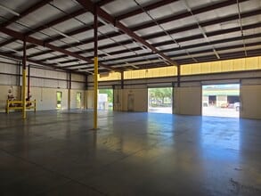9855 Mining Dr, Jacksonville, FL for lease Building Photo- Image 2 of 6