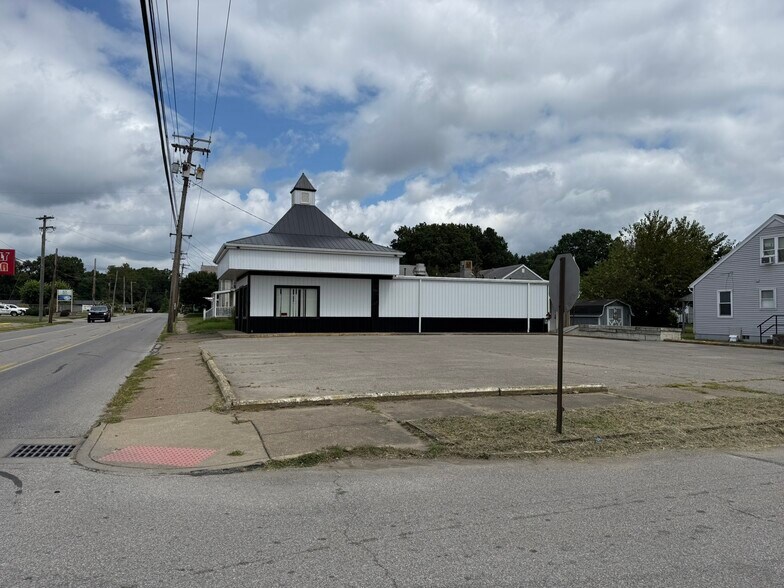 2410 Dudley Ave, Parkersburg, WV for sale - Building Photo - Image 2 of 14