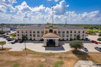 More details for 929 10th St, Floresville, TX - Hospitality for Sale